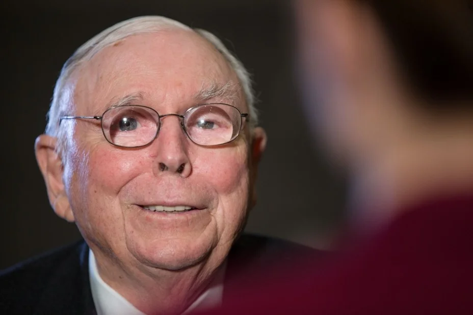 The recently deceased Charlie Munger once criticized that the annual income of the entire US financial intermediaries is similar to the total annual profits of all listed companies, showing that the value created by listed companies is almost eroded by intermediaries. (Shutterstock)