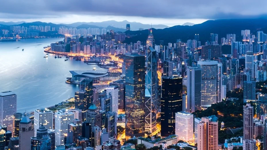 Is it necessary for Hong Kong to care about whether it is the site of an international financial center?