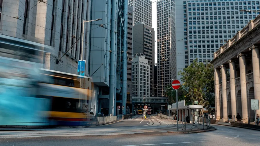 香港工業逐漸式微，但這並未令工廈出現大規模空置。（Shutterstock）